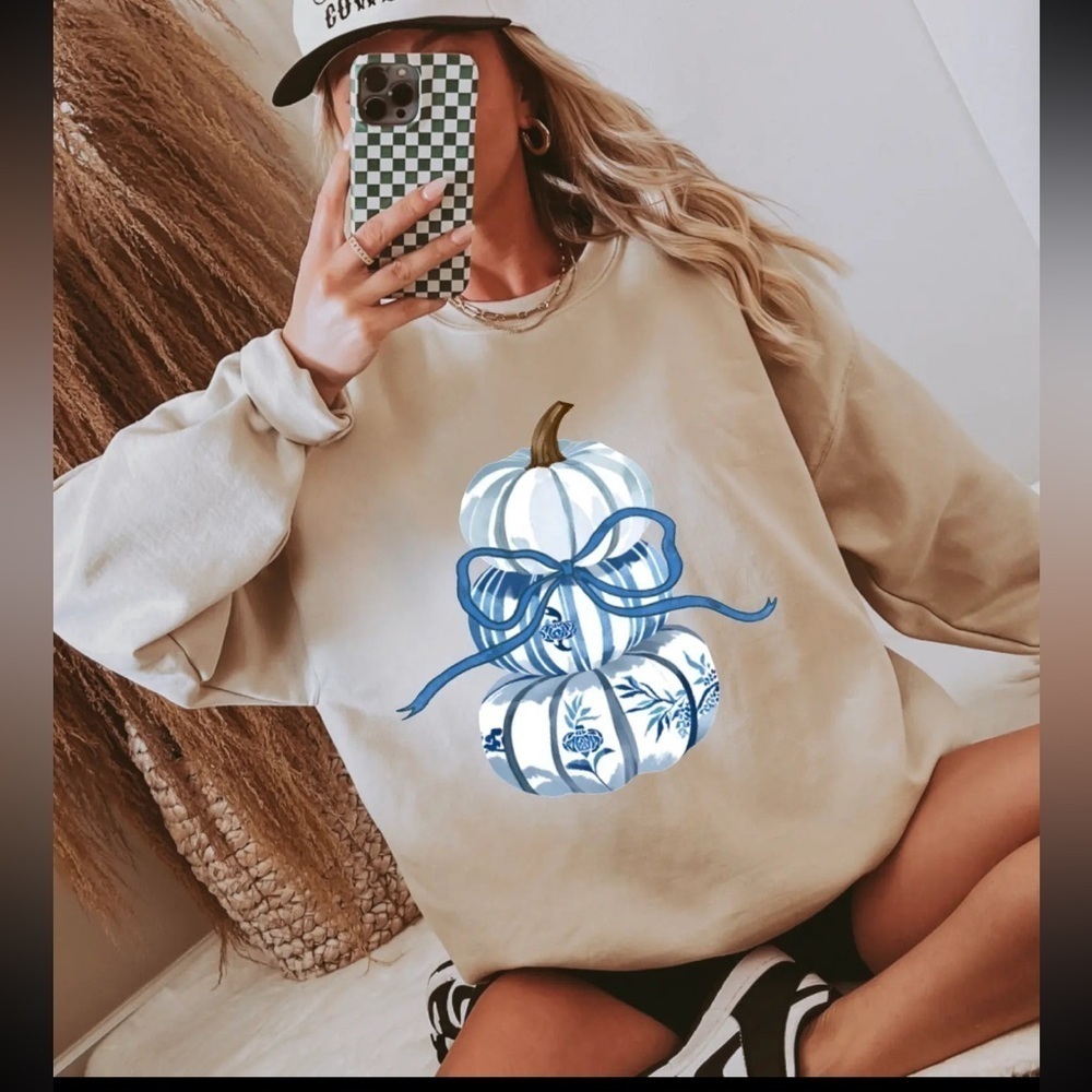 Chinoiserie Coquette Bow Trio Pumpkins Sweatshirt Fall